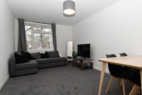 Modern 1 bed flat on the outskirts of Kingston